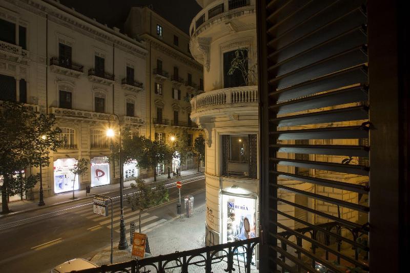 Aquarooms Luxury Suites Palermo Exterior photo